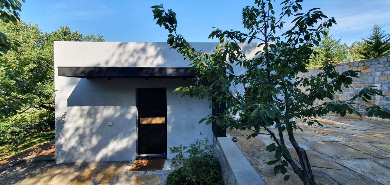 Dekani House Gヴィラ エクステリア 写真